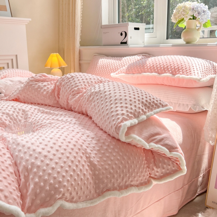 91家纺网 家纺一手货源 找家纺 总淑女公社22秋冬新款豆豆绒牛奶绒兔毛花边蝴蝶结款四件套