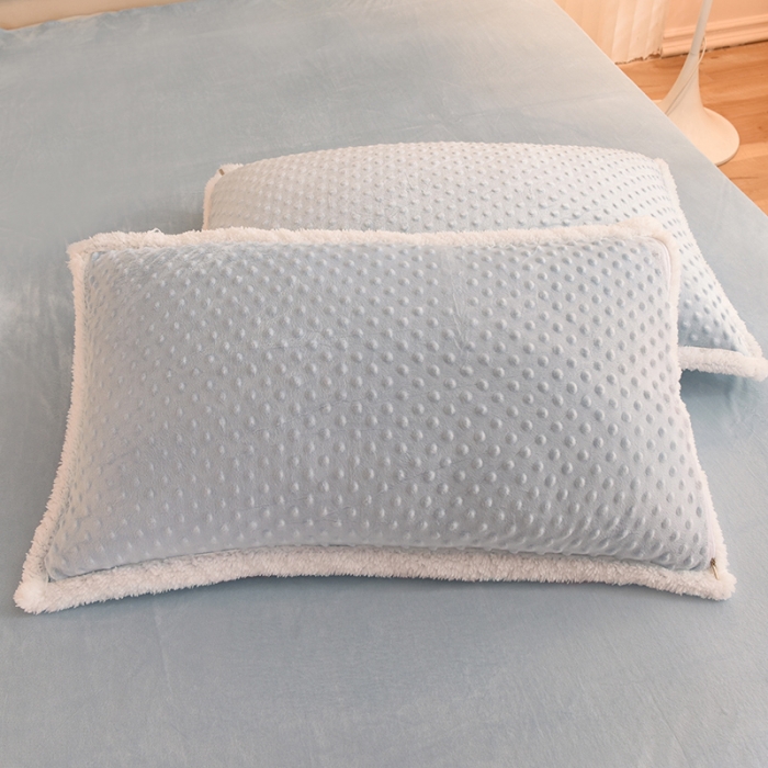 91家纺网 家纺一手货源 找家纺 艾米家居 2022秋冬新款豆豆绒+羊羔绒系列 蓝