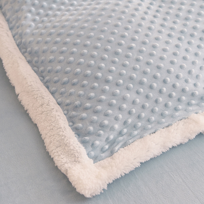 91家纺网 家纺一手货源 找家纺 艾米家居 2022秋冬新款豆豆绒+羊羔绒系列 蓝