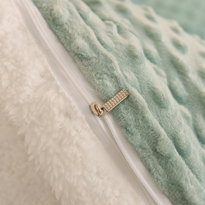 91家纺网 家纺一手货源 找家纺 艾米家居 2022秋冬新款豆豆绒+羊羔绒系列 水绿