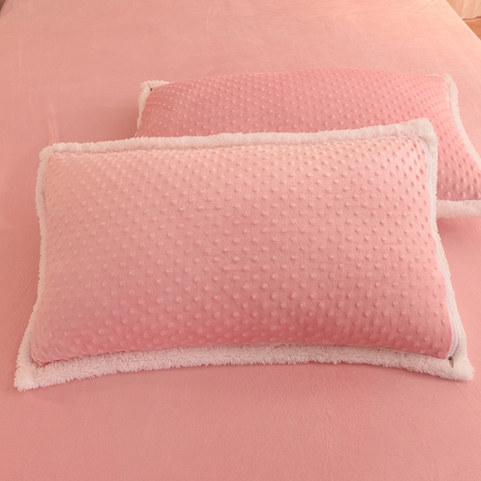 91家纺网 家纺一手货源 找家纺 艾米家居 2022秋冬新款豆豆绒+羊羔绒系列 玉色