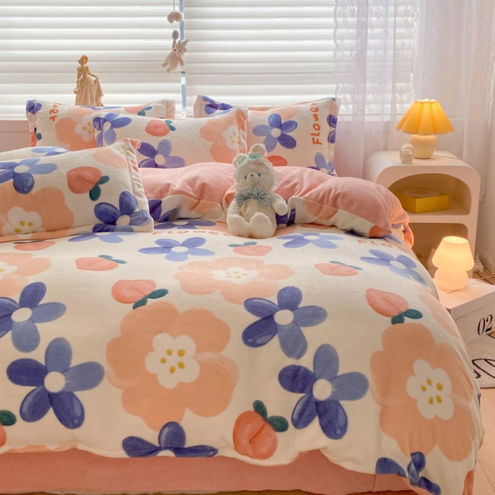 91家纺网 家纺一手货源 找家纺 上尚居 2022新款加厚保暖牛奶绒四件套 桃之夭夭