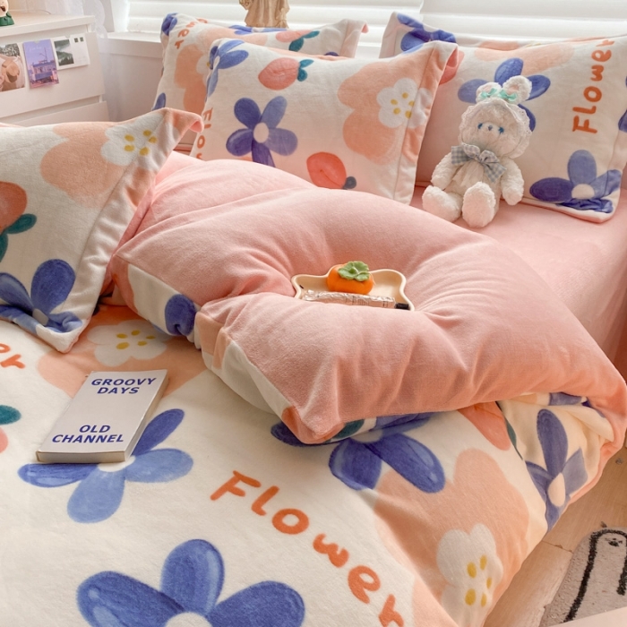 91家纺网 家纺一手货源 找家纺 上尚居 2022新款加厚保暖牛奶绒四件套 桃之夭夭