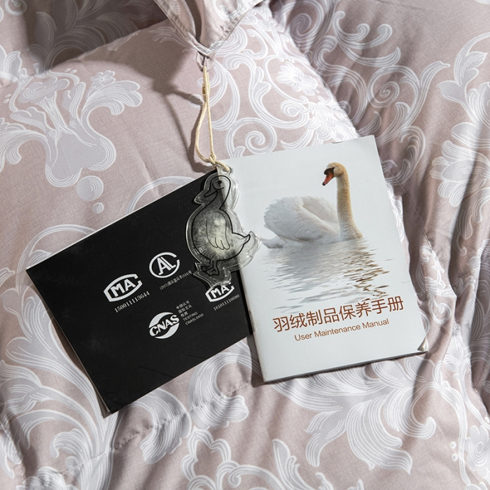 91家纺网 家纺一手货源 找家纺 俏企鹅 2025新款100支锦绒95白鹅绒被 宫廷粉