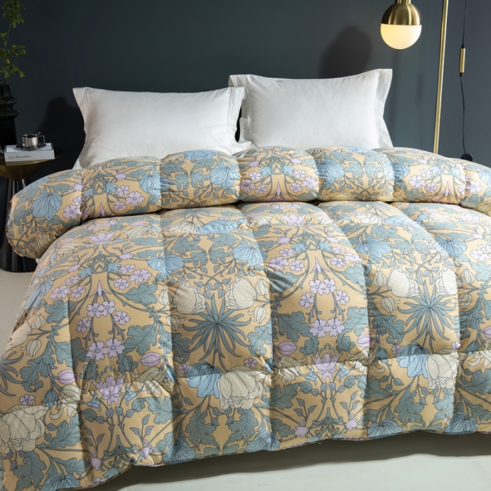 91家纺网 家纺一手货源 找家纺 俏企鹅 2025新款100支锦绒95白鹅绒被 清新绿