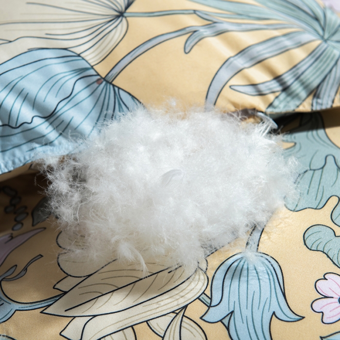 91家纺网 家纺一手货源 找家纺 俏企鹅 2025新款100支锦绒95白鹅绒被 清新绿