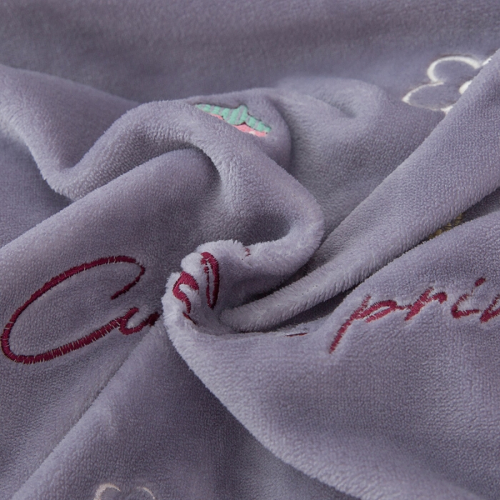 91家纺网 家纺一手货源 找家纺 优姿家纺 牛奶绒贴边绣花荷叶花边保暖四件 花仙子-灰