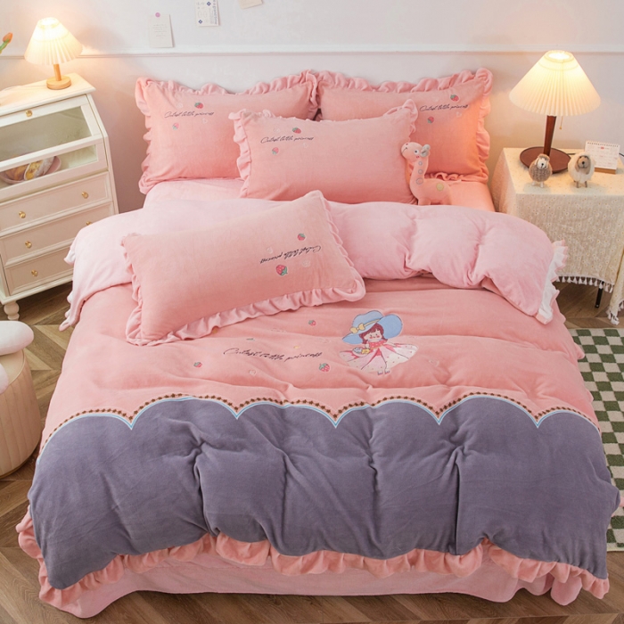 91家纺网 家纺一手货源 找家纺 优姿家纺 牛奶绒贴边绣花荷叶花边保暖四件 花仙子-玉