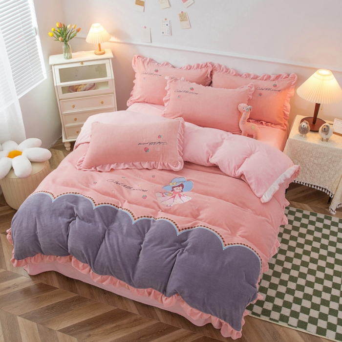 91家纺网 家纺一手货源 找家纺 优姿家纺 牛奶绒贴边绣花荷叶花边保暖四件 花仙子-玉