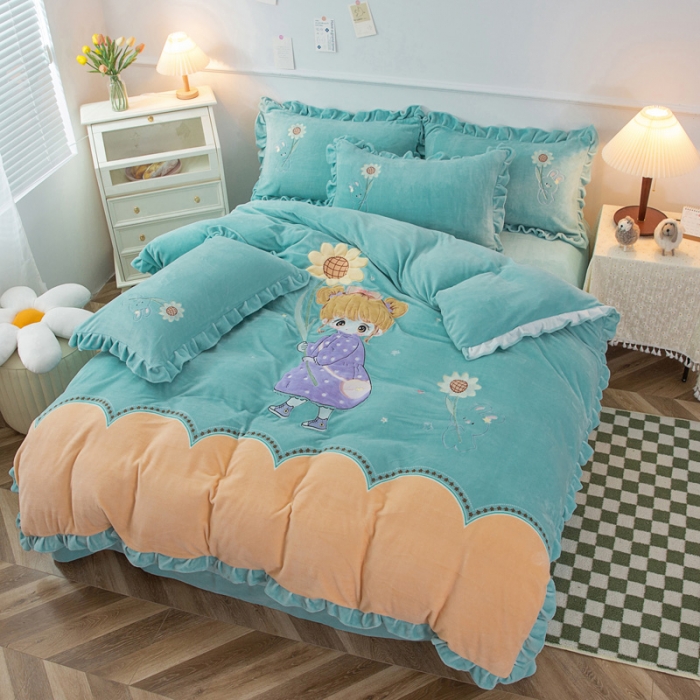 91家纺网 家纺一手货源 找家纺 优姿家纺 牛奶绒贴边绣花荷叶花边保暖四件 守护甜心-黄