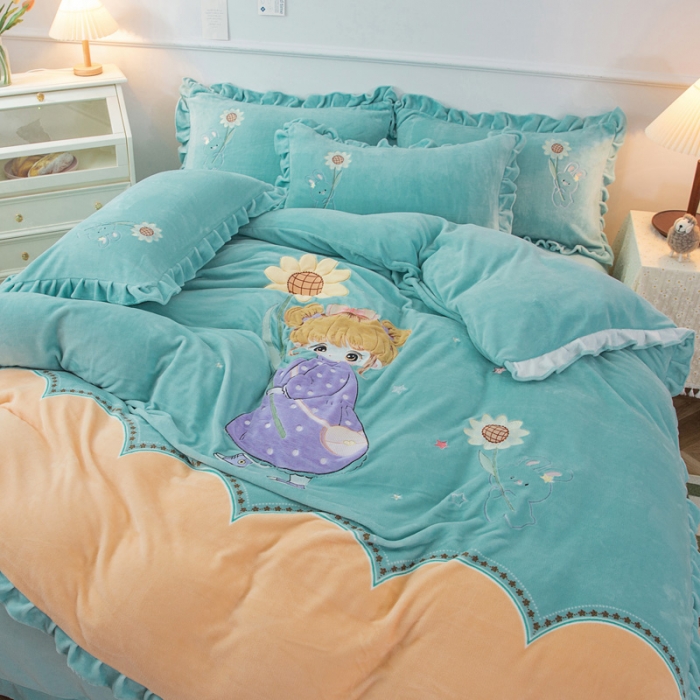 91家纺网 家纺一手货源 找家纺 优姿家纺 牛奶绒贴边绣花荷叶花边保暖四件 守护甜心-黄