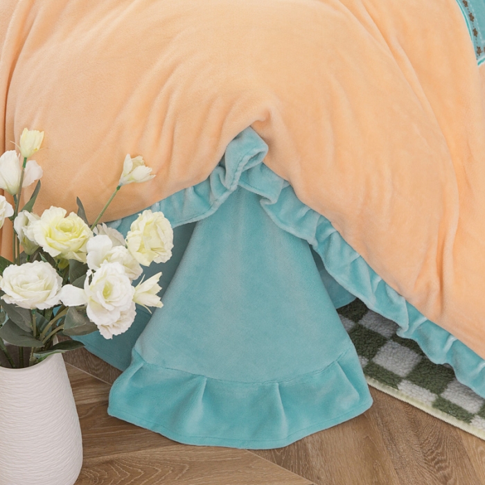 91家纺网 家纺一手货源 找家纺 优姿家纺 牛奶绒贴边绣花荷叶花边保暖四件 守护甜心-黄