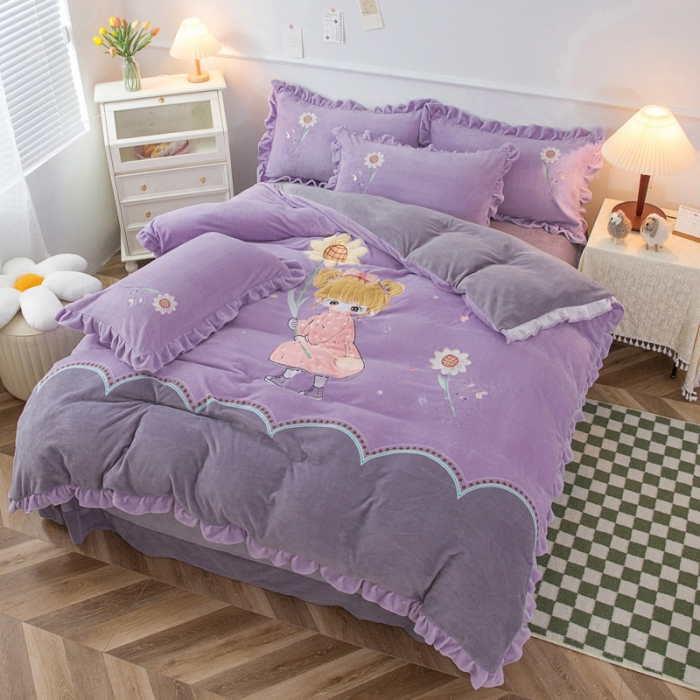 91家纺网 家纺一手货源 找家纺 优姿家纺 牛奶绒贴边绣花荷叶花边保暖四件 守护甜心-紫