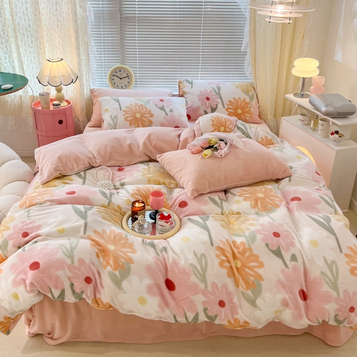 91家纺网 家纺一手货源 找家纺 （总）昔可 2022新款牛奶绒四件套花朵系列