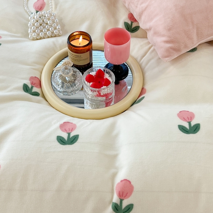 91家纺网 家纺一手货源 找家纺 昔可 2022新款牛奶绒四件套花朵系列 粉嫩小郁金