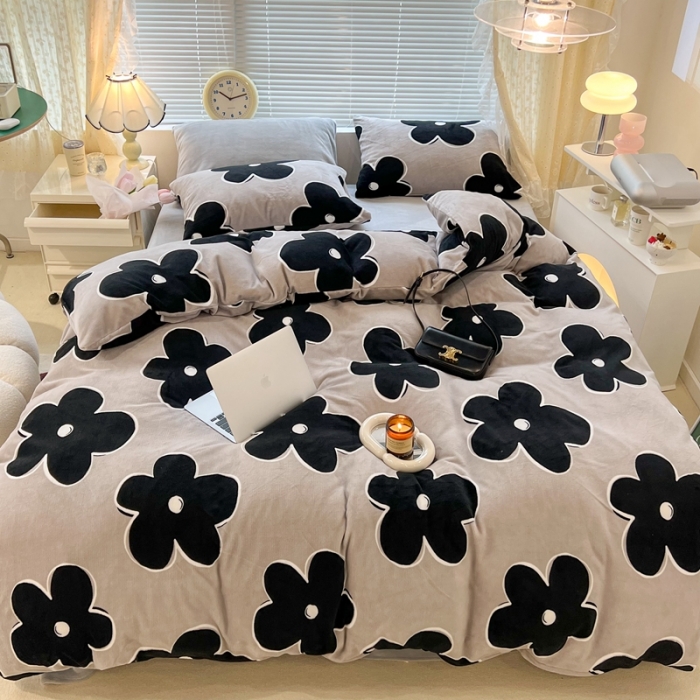 91家纺网 家纺一手货源 找家纺 昔可 2022新款牛奶绒四件套花朵系列 冷雾花茶