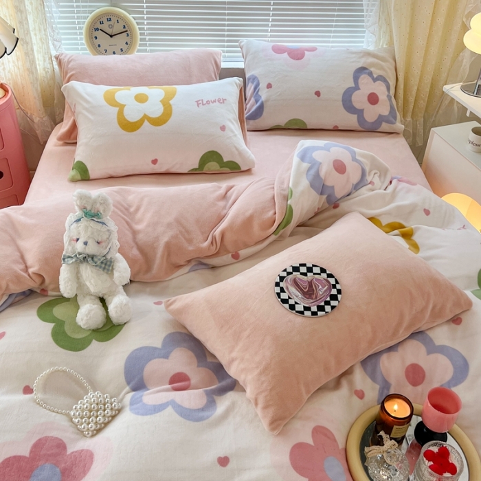 91家纺网 家纺一手货源 找家纺 昔可 2022新款牛奶绒四件套花朵系列 七彩花