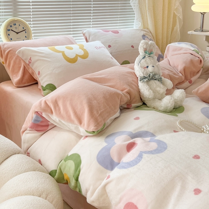 91家纺网 家纺一手货源 找家纺 昔可 2022新款牛奶绒四件套花朵系列 七彩花