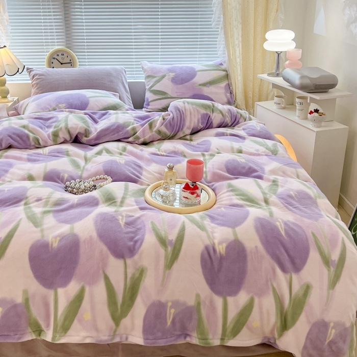 91家纺网 家纺一手货源 找家纺 昔可 2022新款牛奶绒四件套花朵系列 雾紫郁金香