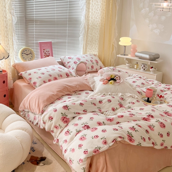 91家纺网 家纺一手货源 找家纺 昔可 2022新款牛奶绒四件套花朵系列 小小玫瑰花
