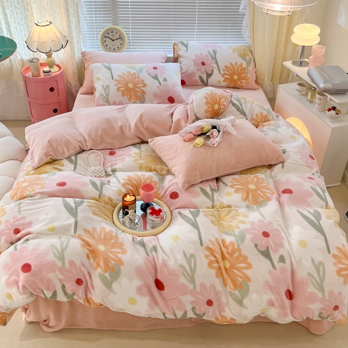 91家纺网 家纺一手货源 找家纺 昔可 2022新款牛奶绒四件套花朵系列 油画粉花