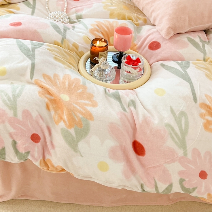 91家纺网 家纺一手货源 找家纺 昔可 2022新款牛奶绒四件套花朵系列 油画粉花