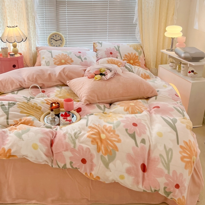 91家纺网 家纺一手货源 找家纺 昔可 2022新款牛奶绒四件套花朵系列 油画粉花