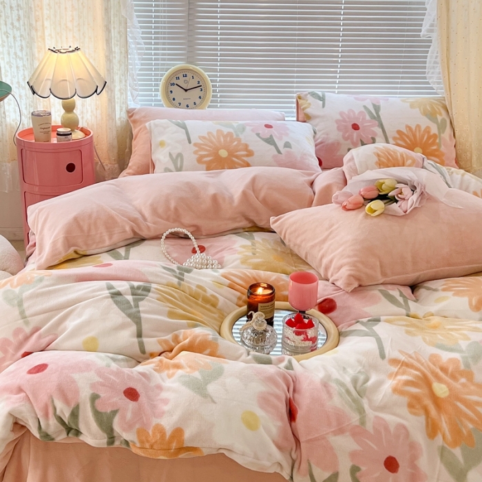 91家纺网 家纺一手货源 找家纺 昔可 2022新款牛奶绒四件套花朵系列 油画粉花