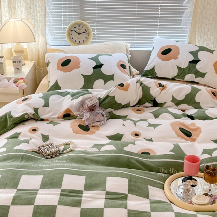 91家纺网 家纺一手货源 找家纺 昔可 2022新款牛奶绒四件套花朵系列 长岛日暮