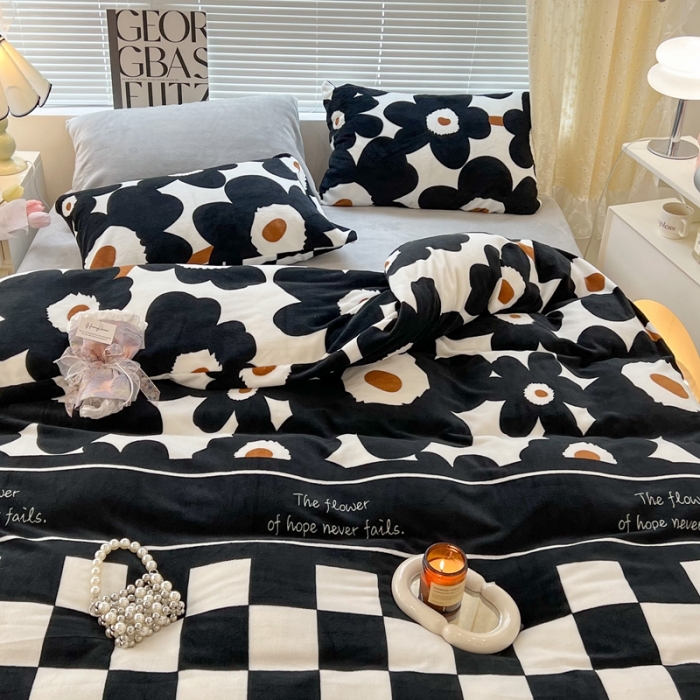 91家纺网 家纺一手货源 找家纺 昔可 2022新款牛奶绒四件套花朵系列 仲夏之夜