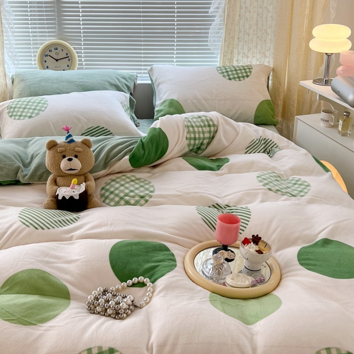 91家纺网 家纺一手货源 找家纺 昔可 2022新款牛奶绒简约系列四件套 绿波点