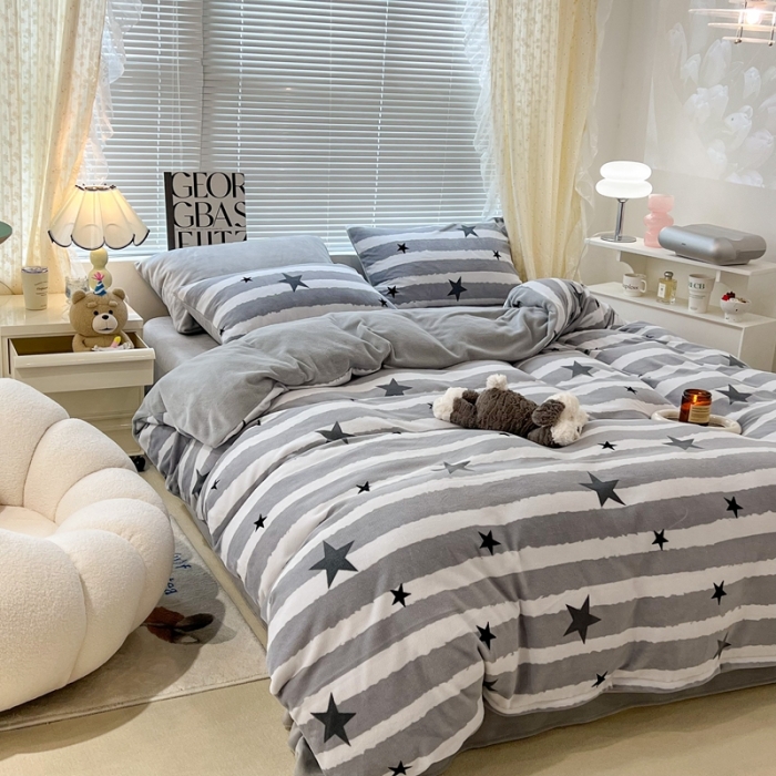 91家纺网 家纺一手货源 找家纺 昔可 2022新款牛奶绒简约系列四件套 条纹星星