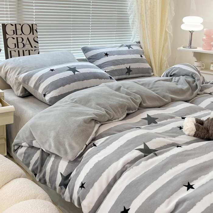 91家纺网 家纺一手货源 找家纺 昔可 2022新款牛奶绒简约系列四件套 条纹星星