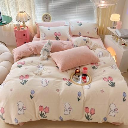 91家纺网 家纺一手货源 找家纺 昔可 2022新款牛奶绒卡通系列四件套 粉粉郁金兔