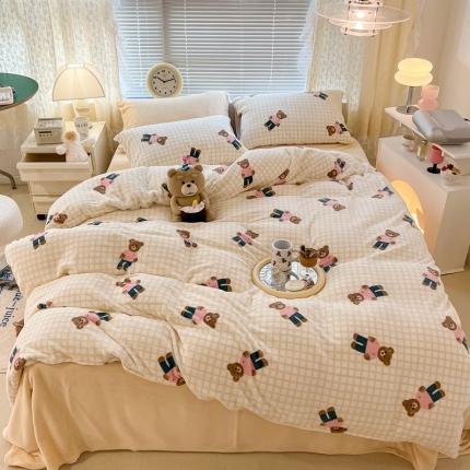 91家纺网 家纺一手货源 找家纺 昔可 2022新款牛奶绒卡通系列四件套 小熊卡卡