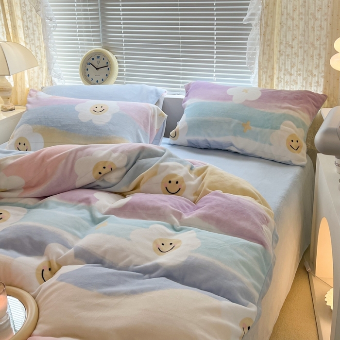 91家纺网 家纺一手货源 找家纺 昔可 2022新款牛奶绒卡通系列四件套 彩色太阳花
