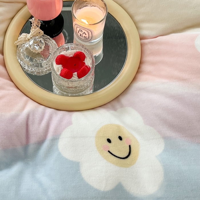 91家纺网 家纺一手货源 找家纺 昔可 2022新款牛奶绒卡通系列四件套 彩色太阳花