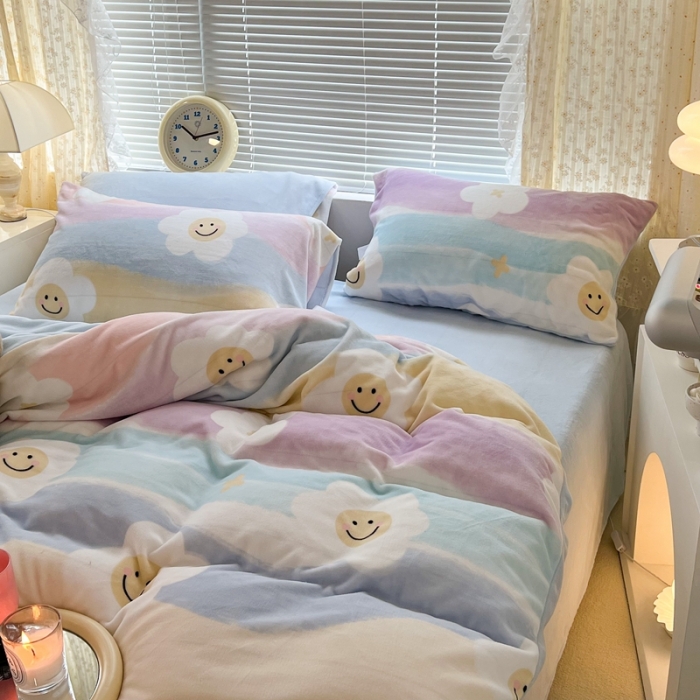 91家纺网 家纺一手货源 找家纺 昔可 2022新款牛奶绒卡通系列四件套 彩色太阳花