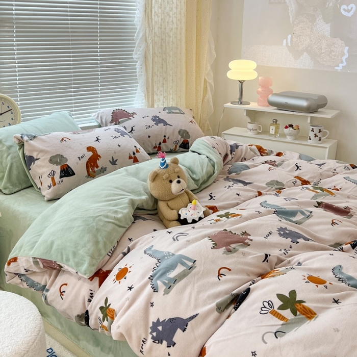 91家纺网 家纺一手货源 找家纺 昔可 2022新款牛奶绒卡通系列四件套 恐龙乐园