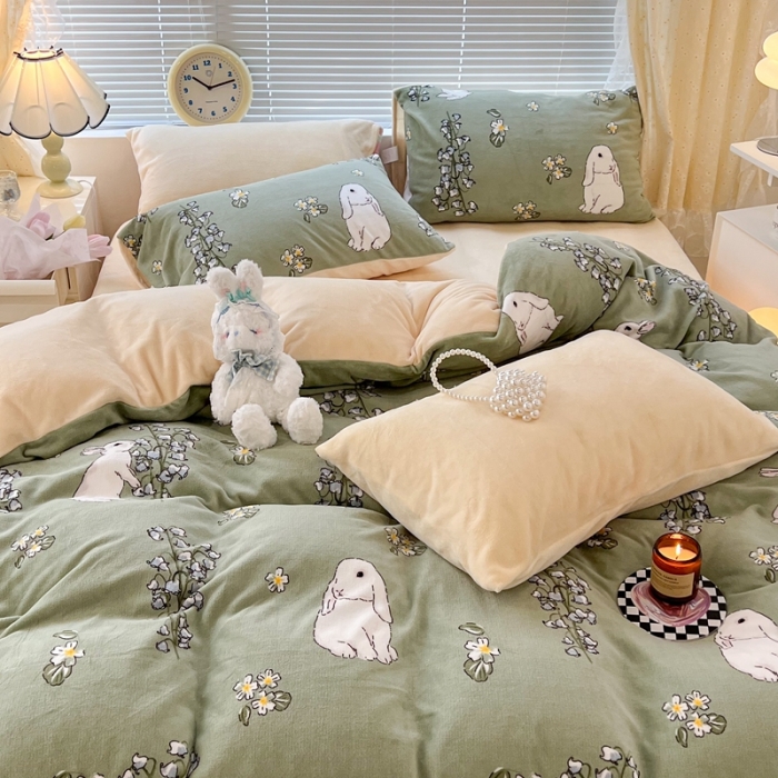 91家纺网 家纺一手货源 找家纺 昔可 2022新款牛奶绒卡通系列四件套 铃兰花花兔