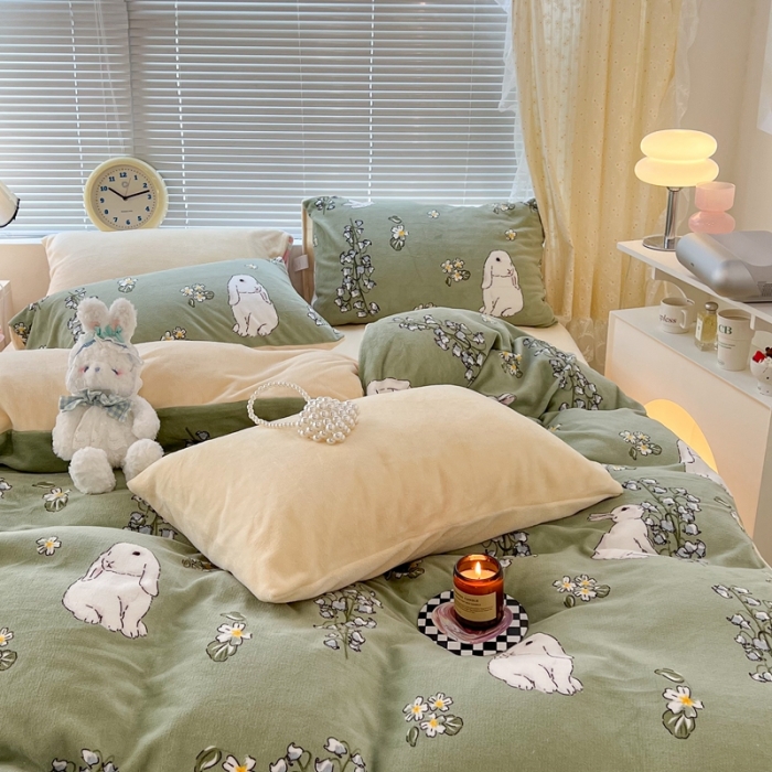 91家纺网 家纺一手货源 找家纺 昔可 2022新款牛奶绒卡通系列四件套 铃兰花花兔