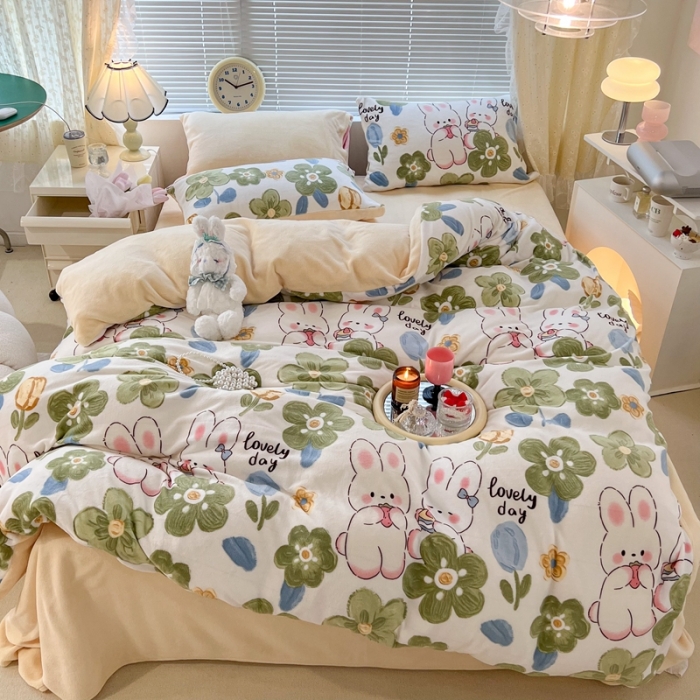 91家纺网 家纺一手货源 找家纺 昔可 2022新款牛奶绒卡通系列四件套 绿花小兔