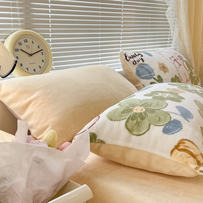 91家纺网 家纺一手货源 找家纺 昔可 2022新款牛奶绒卡通系列四件套 绿花小兔