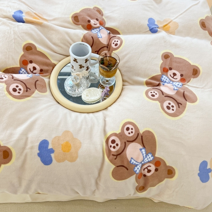 91家纺网 家纺一手货源 找家纺 昔可 2022新款牛奶绒卡通系列四件套 小熊软糖