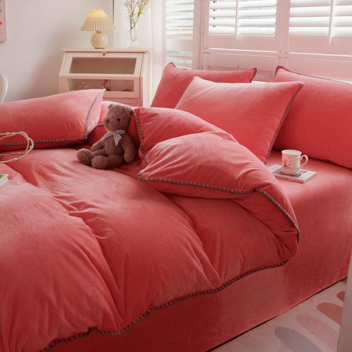 91家纺网 家纺一手货源 找家纺 啊雅家居 2025新款贝壳边宝宝绒四件套 贝壳玫红
