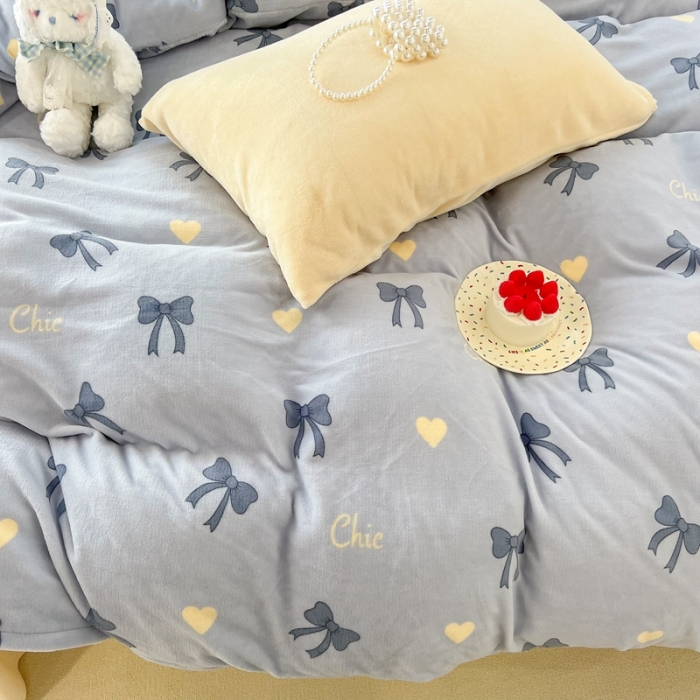 91家纺网 家纺一手货源 找家纺 昔可 2022新款牛奶绒少女小清新系列四件套 爱心蝴蝶结