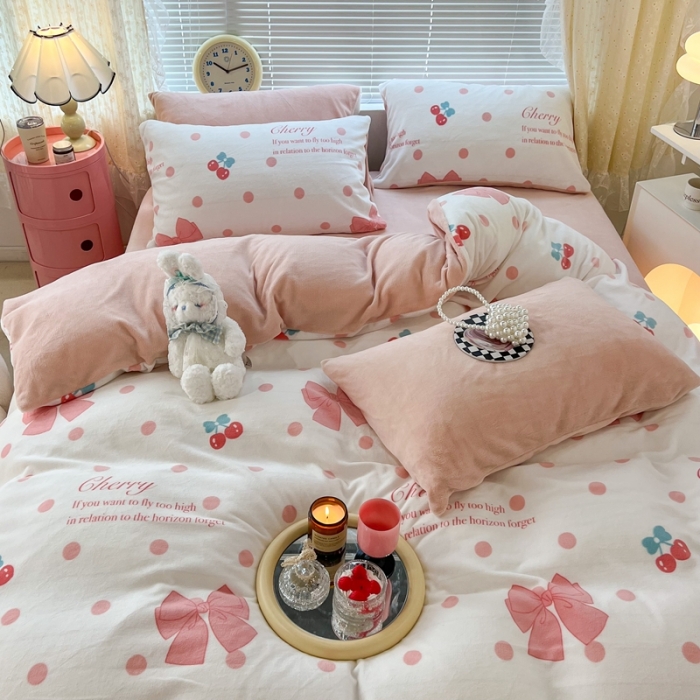 91家纺网 家纺一手货源 找家纺 昔可 2022新款牛奶绒少女小清新系列四件套 粉色少女心