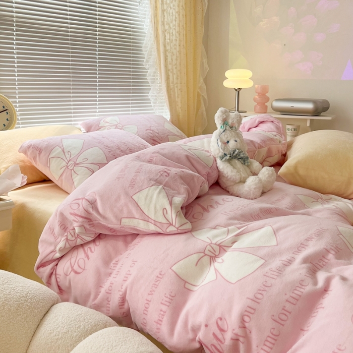 91家纺网 家纺一手货源 找家纺 昔可 2022新款牛奶绒少女小清新系列四件套 少女心事粉