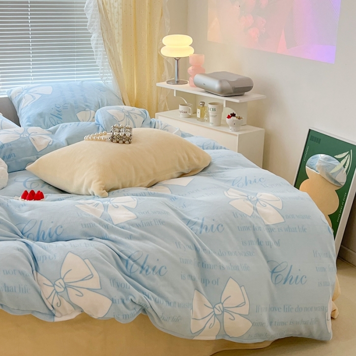 91家纺网 家纺一手货源 找家纺 昔可 2022新款牛奶绒少女小清新系列四件套 少女心事蓝