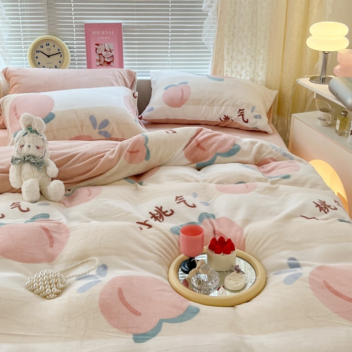 91家纺网 家纺一手货源 找家纺 昔可 2022新款牛奶绒少女小清新系列四件套 元气桃桃